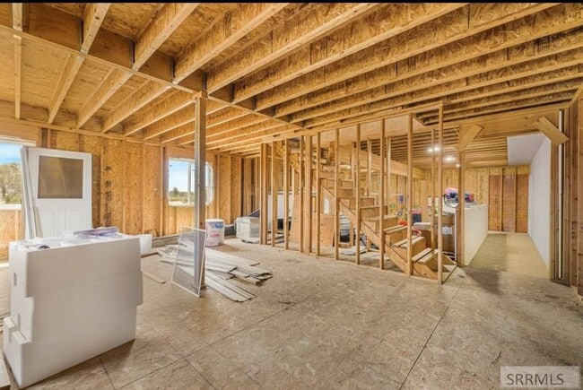 Building Photo - Stunning St. Anthoney Home: Recently Remod...