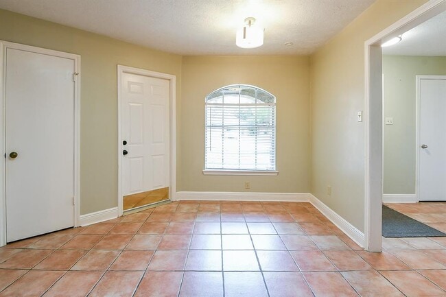 Building Photo - 16746 Square Rigger Ln