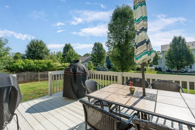 Building Photo - 6192 Bayard Dr