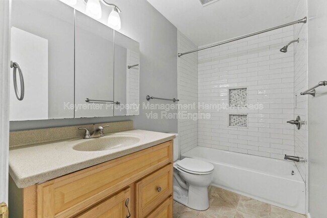 Building Photo - 5408 Chatham Lake Dr