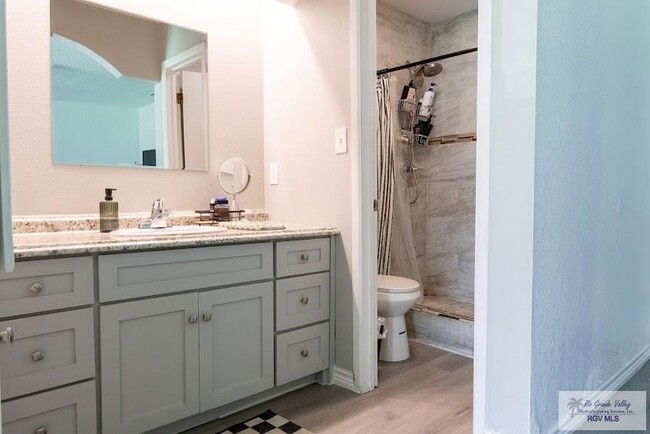 Building Photo - 1809 S Williams Ln