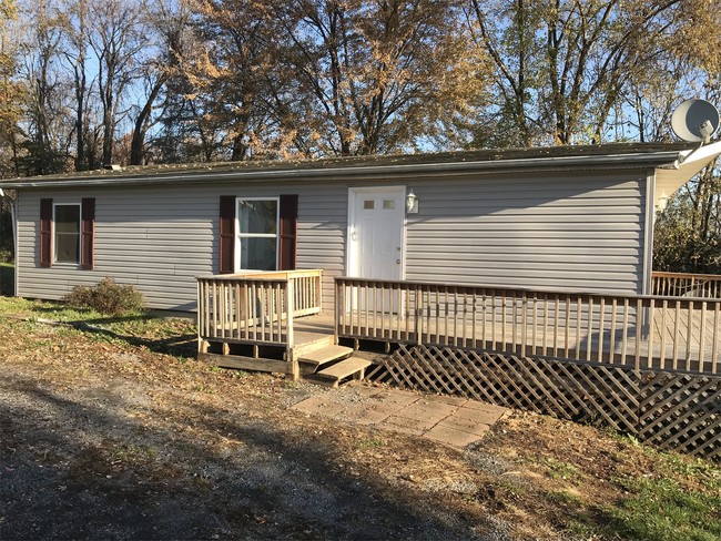 Building Photo - 142 Pocahontas Dr
