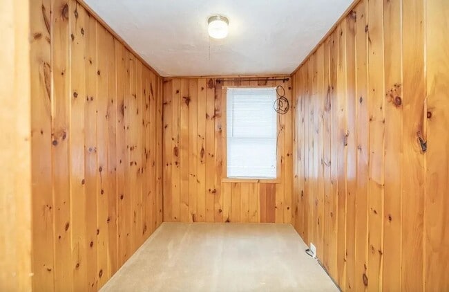 Building Photo - 2 Bedroom Apartment - Midtown Kingston