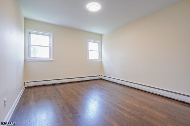 Building Photo - 47 Brighton Terrace