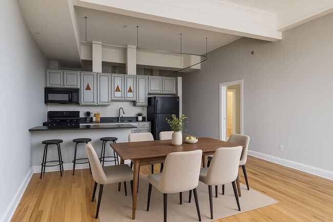 Building Photo - 165 N Canal St