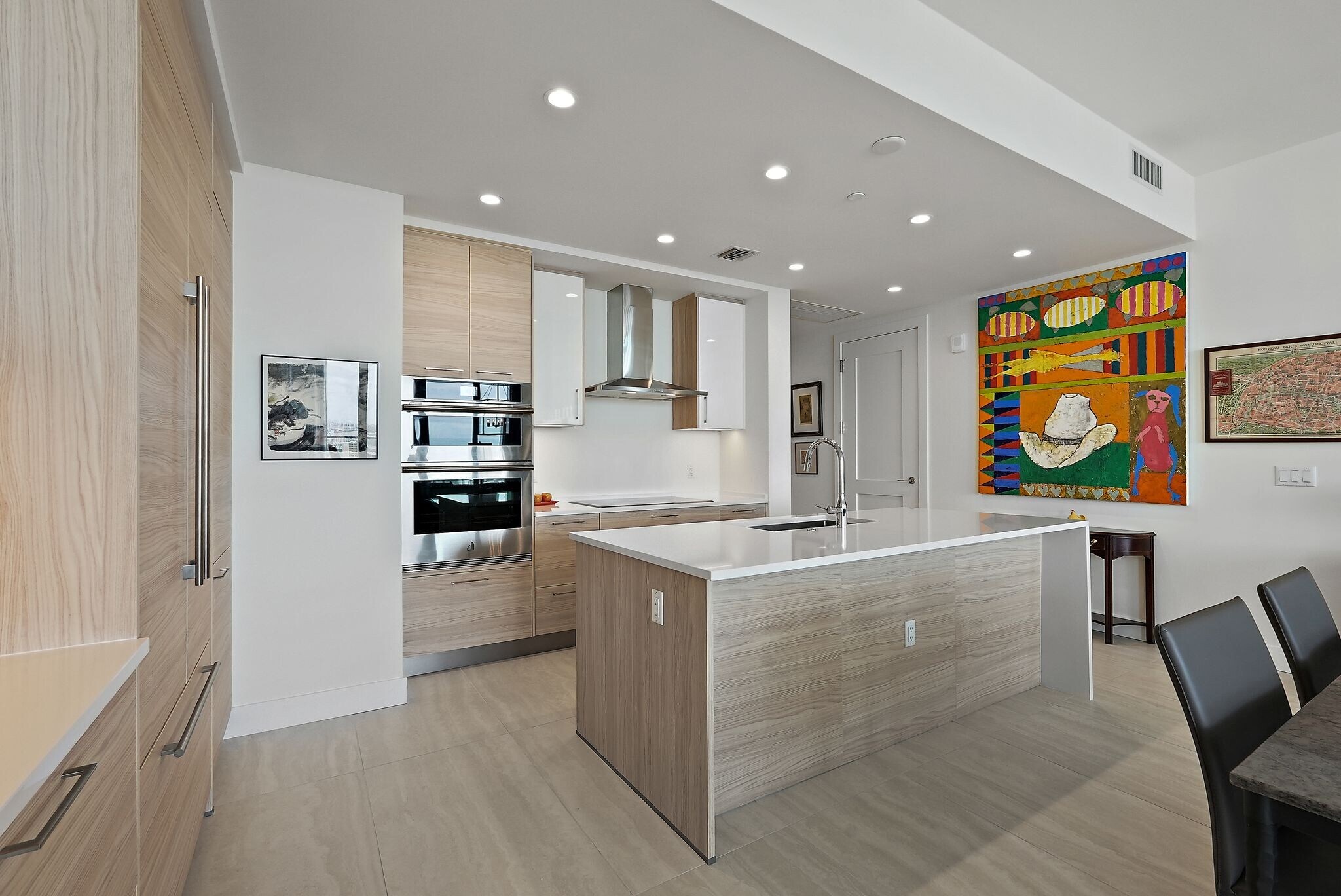 Building Photo - 301 1st St S