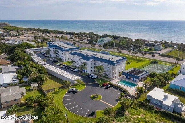 Building Photo - 2150 N Hwy A1A