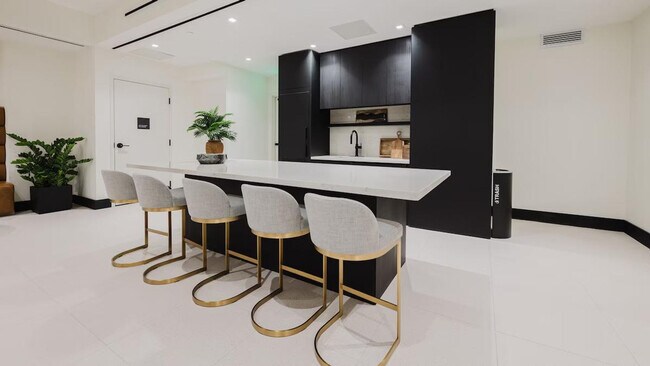 Building Photo - 40 NW 3rd St