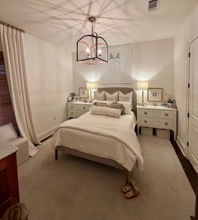 Building Photo - 3BR/3BA For Rent