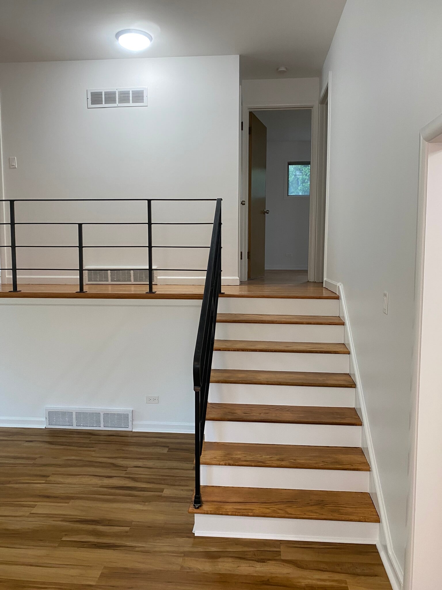 Building Photo - 330 Forestway Dr