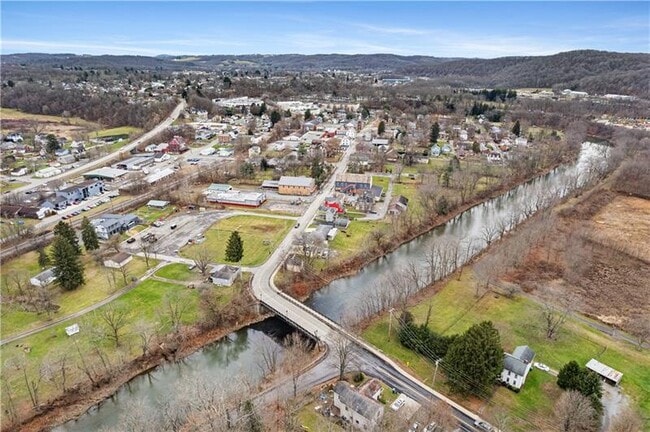 Building Photo - 135 Affinity Dr