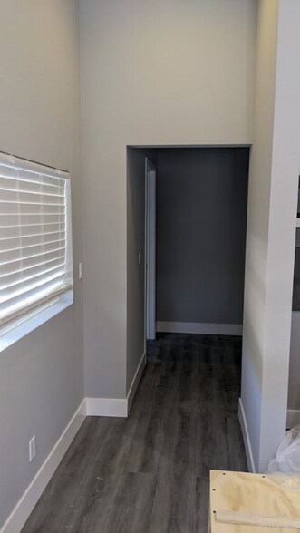 Building Photo - 3661 McKee Rd