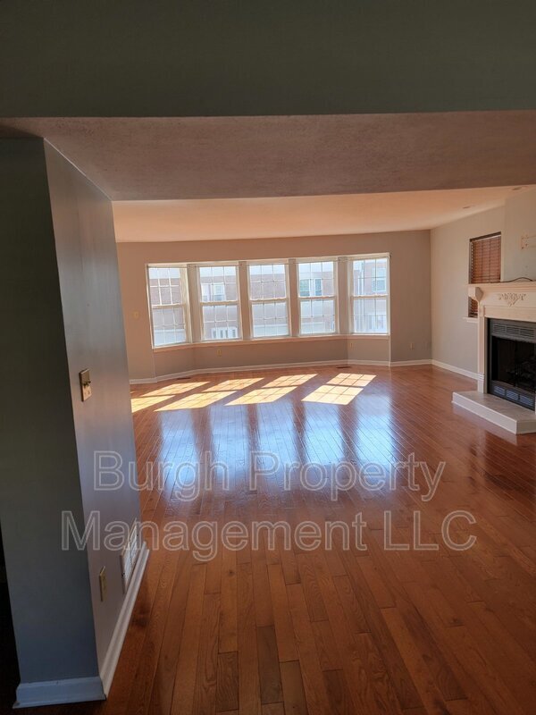 Building Photo - 801 Wingate Dr