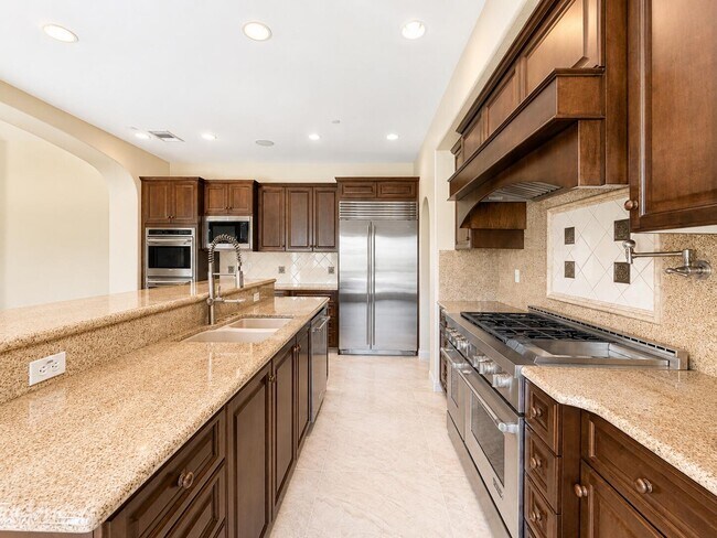 Building Photo - 3035 Arroyo Seco