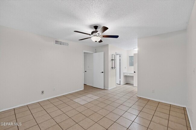 Building Photo - 1509 Lost Padre Mine Dr