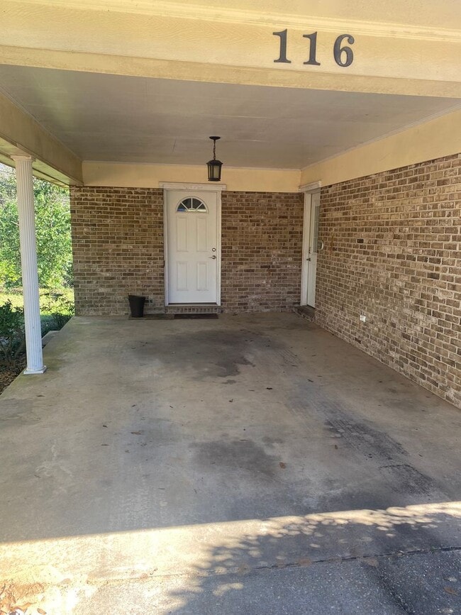 Building Photo - Martin Heights!