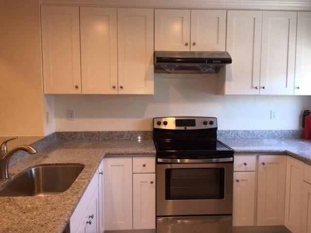 Building Photo - Belmont Hills Sanctuary: 3 En-Suite Suites Behind Oracle & Farallon Park