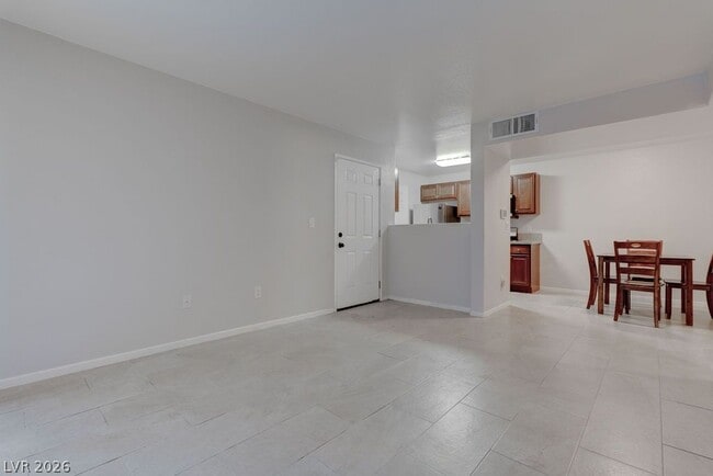 Building Photo - 7885 W Flamingo Rd
