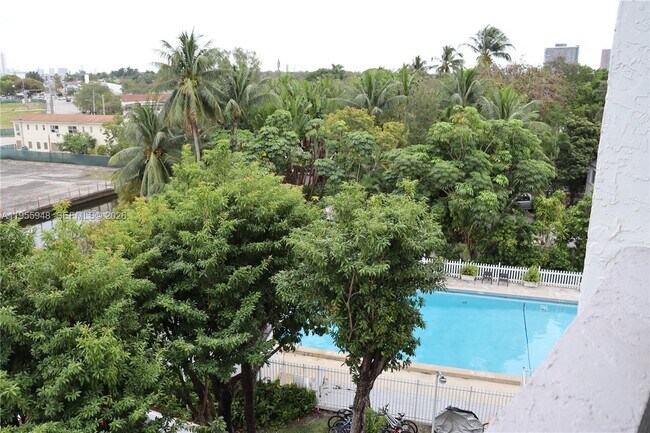 Building Photo - 7801 NE 4th Ct