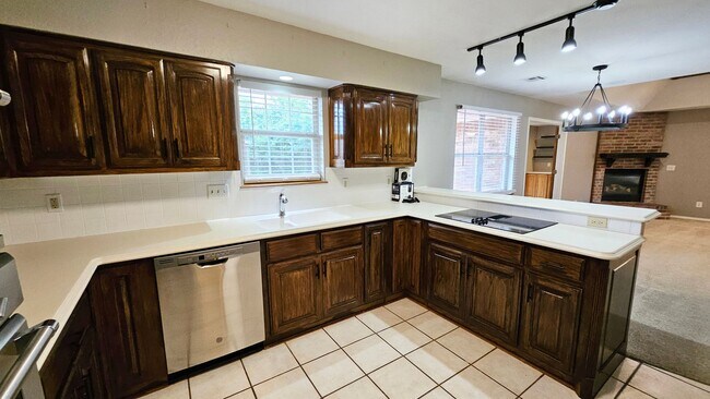 Building Photo - Inviting Home with Bonus Workshop Space!