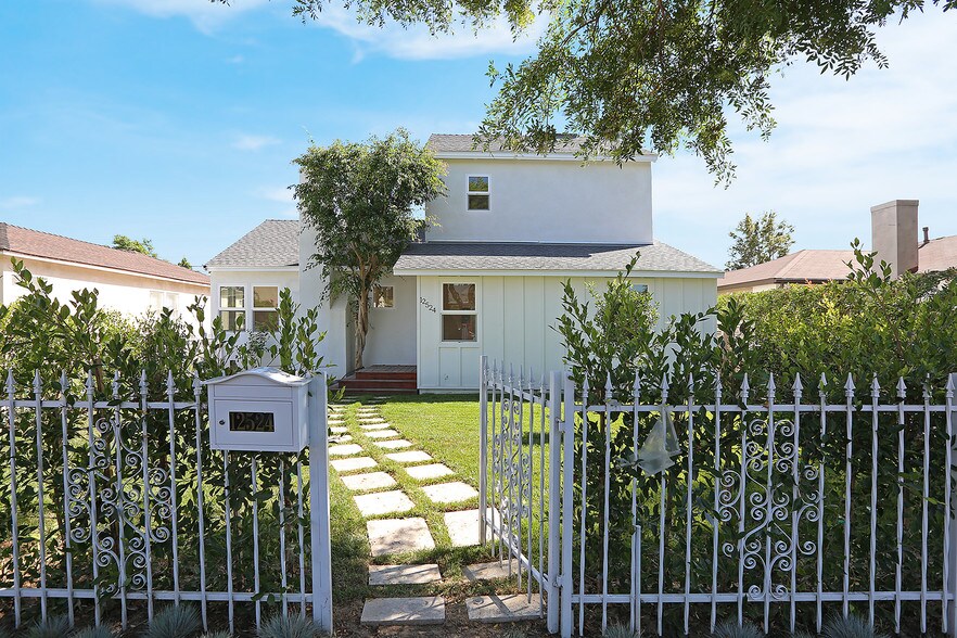 Building Photo - 12524 WOODBINE St