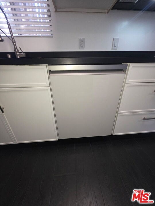 Building Photo - 525 Broadway St