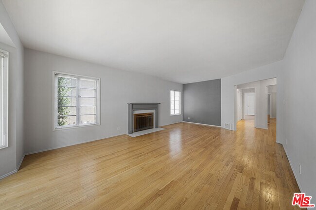 Building Photo - 10374 Ashton Ave