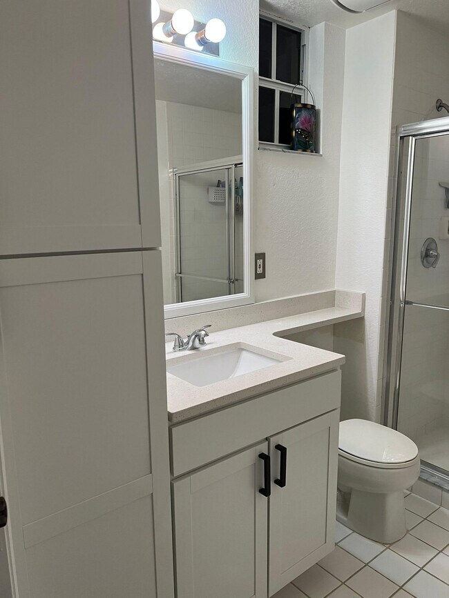 Master Bathroom - 4690 Saint Croix Ln
