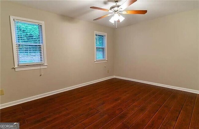 Building Photo - 3562 Bryant Ln