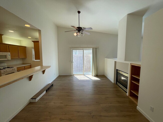 Building Photo - 143 Headwater Road