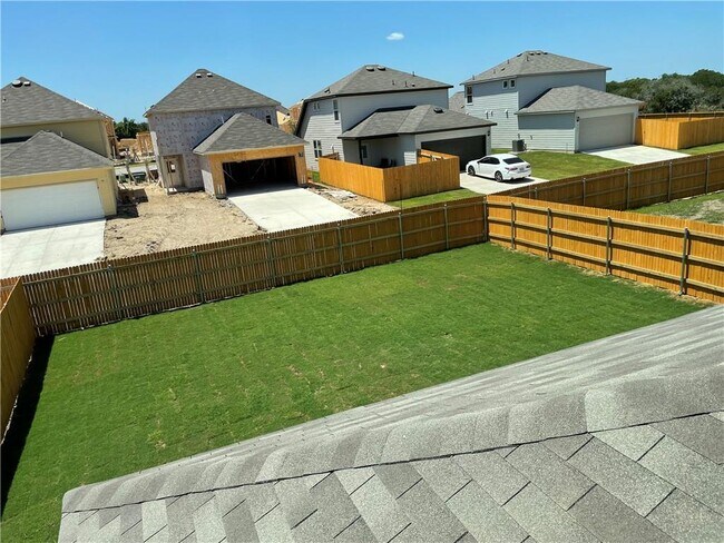 Building Photo - 165 Andesite Trl