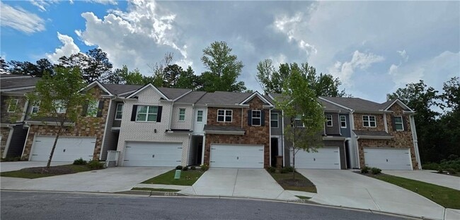 Building Photo - 3370 Greyton Dr