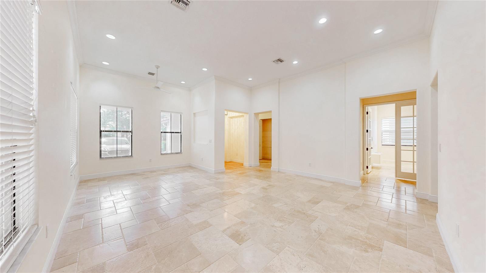 Building Photo - 4046 NW 85th Ave