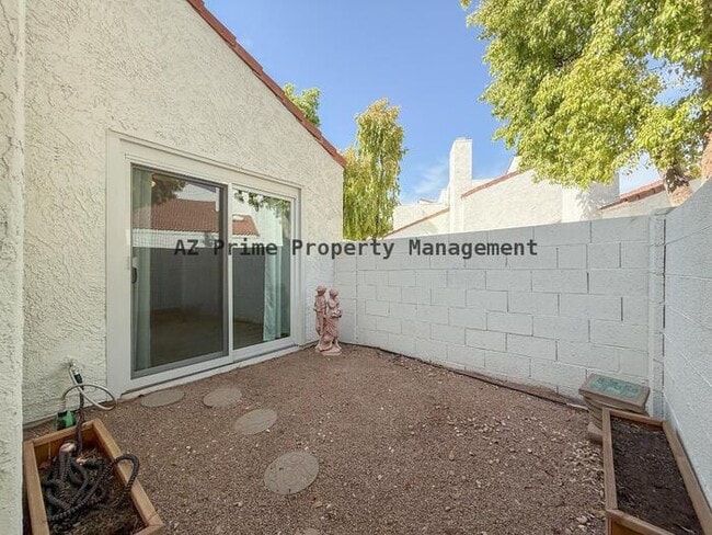 Building Photo - 13817 N 42nd St