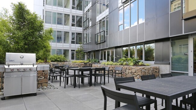 Building Photo - 88 102nd Ave NE