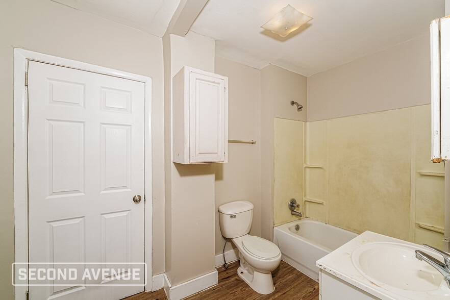 Building Photo - 2709 Powderly Ave SW