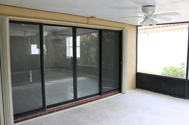 Building Photo - 2668 La Lique Cir