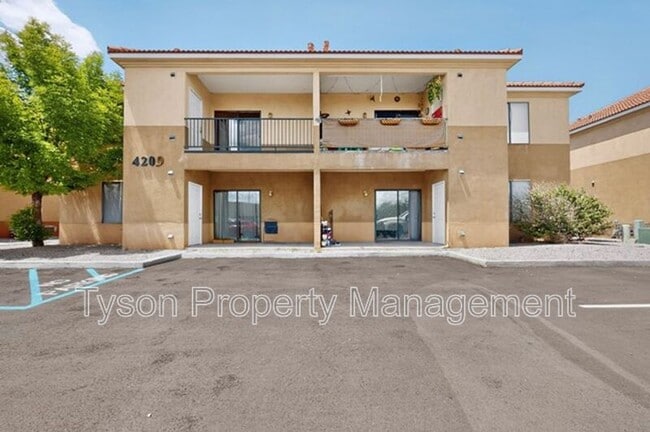Building Photo - 4209 Ridgeway Ct
