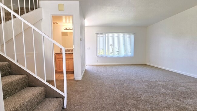 Building Photo - 2344 Canyon Park Dr