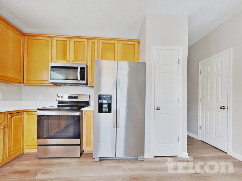 Building Photo - 1377 Still Point Ct