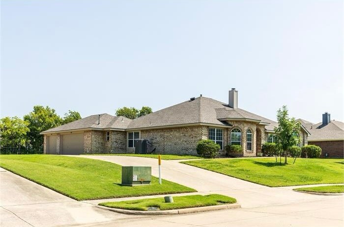 Building Photo - 1701 Stonecrest Trail