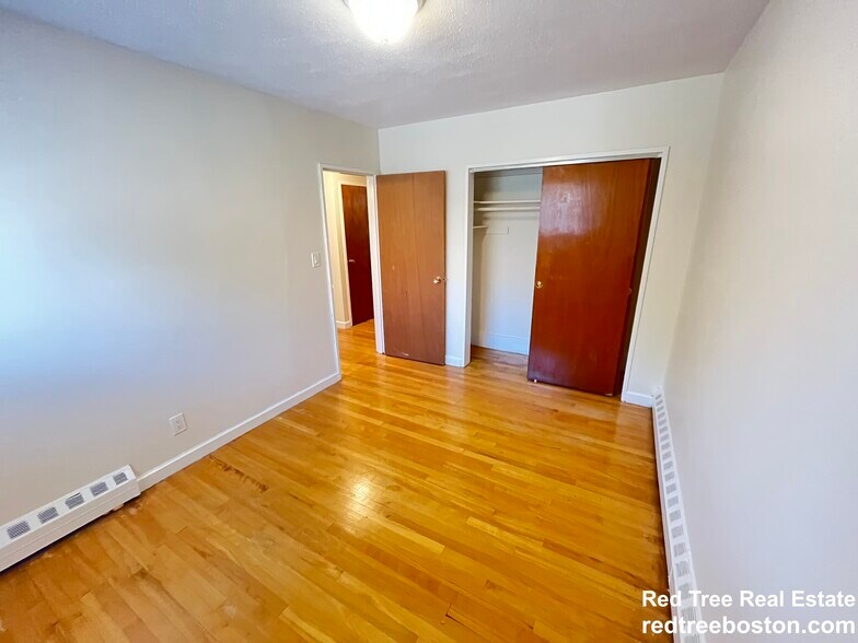 Building Photo - 59 Parkman St