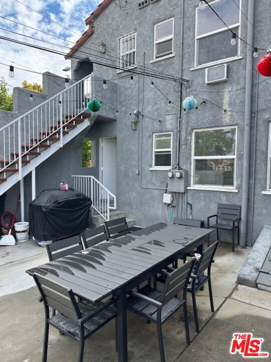 Building Photo - 1601 Stearns Dr