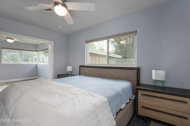 Building Photo - 33 W Melbourne Ave