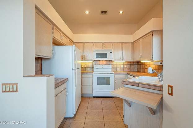 Building Photo - 1606 W Calle Del Ducado