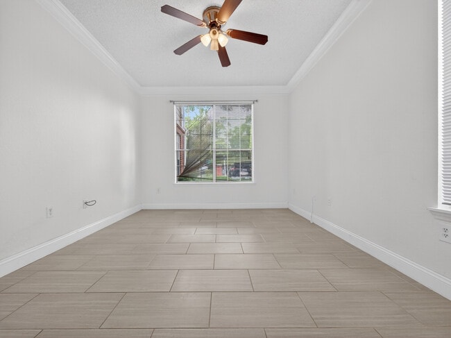 Building Photo - 13003 Plantation Park Cir