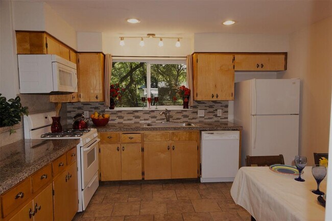 Building Photo - 5308 Peppertree Pkwy