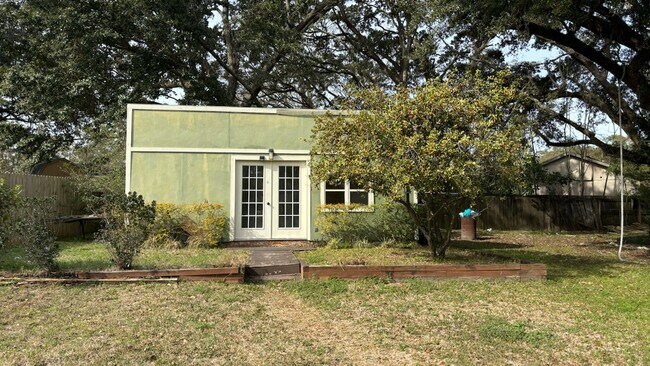 Building Photo - 8070 Kimberlin Dr S