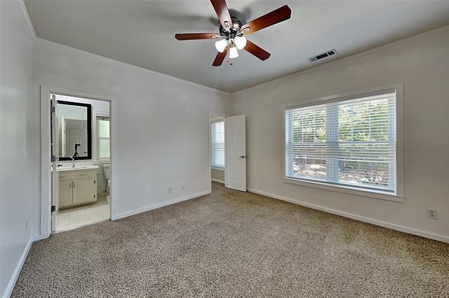 Building Photo - 3420 Binkley Ave