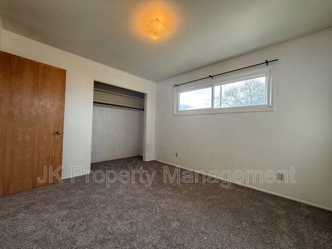 Building Photo - 1223 Smelter Ave NE